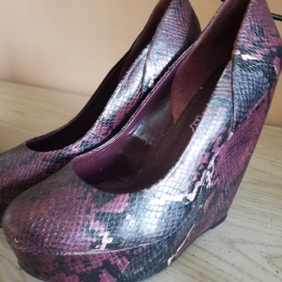 One of a kind wedges - Picture 4 of 4